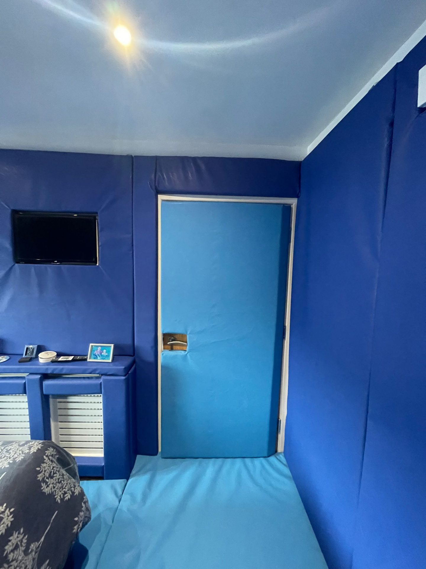 Door foam pad