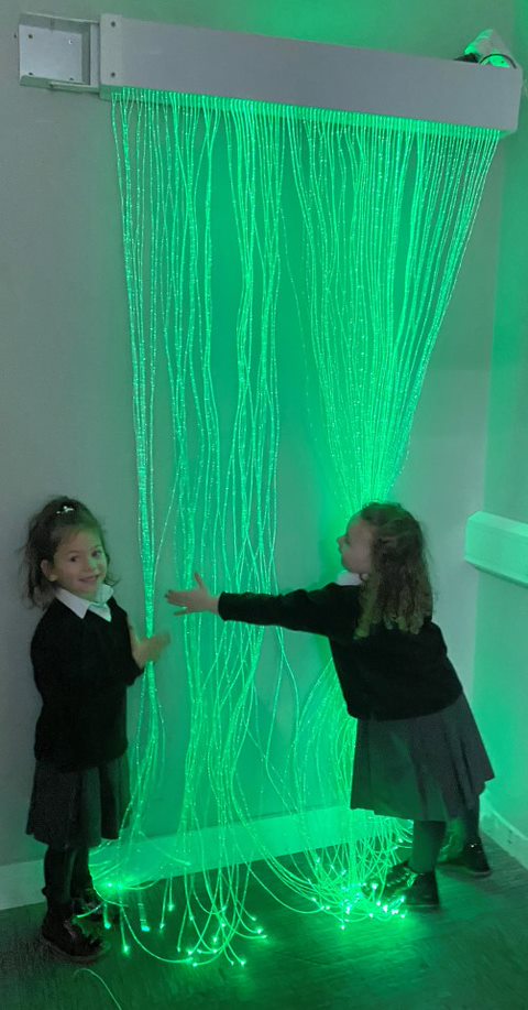 Fibre Optic Curtain on Swing Arm - Image 3