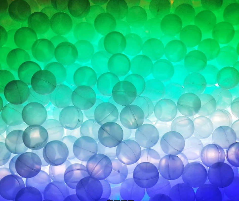 Super Interactive Ball Pool