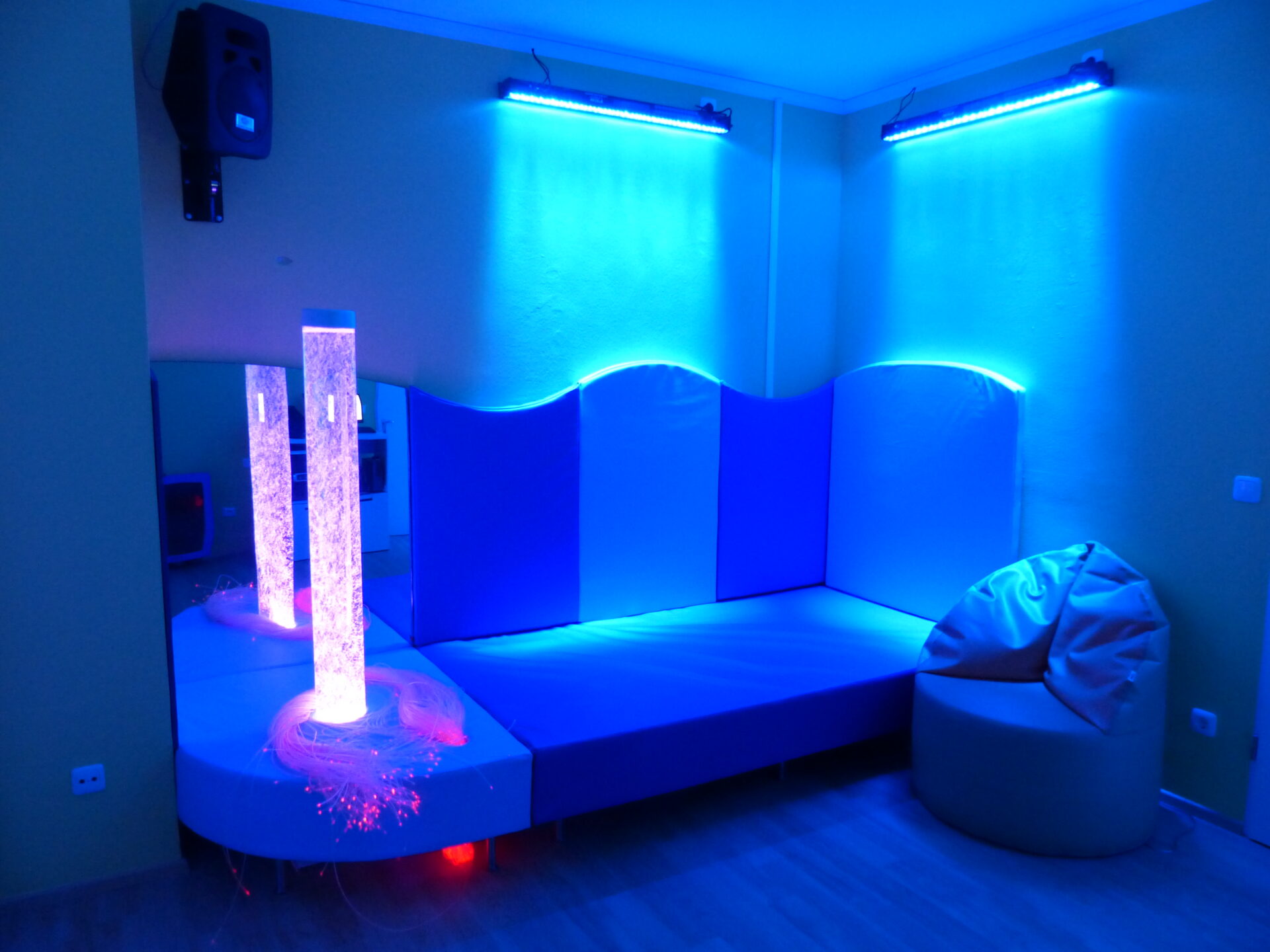 Vibro & Massage Sensory Plinth - Image 4