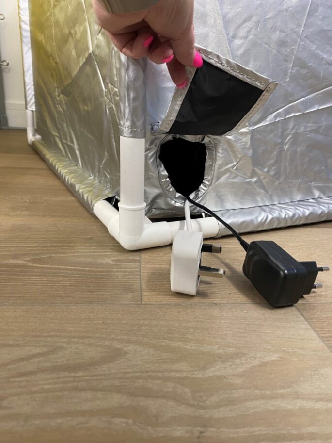 Giant Den - Image 2