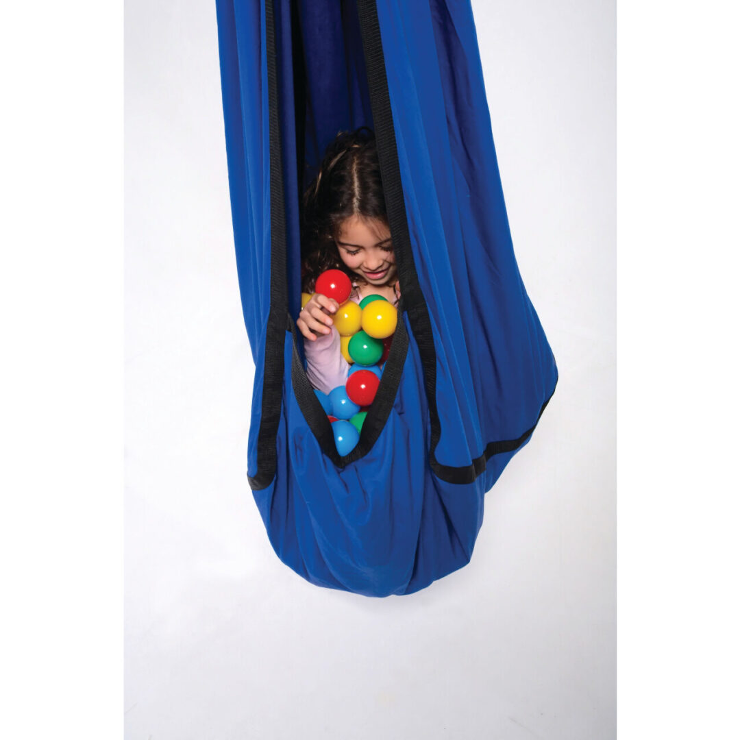 3 Swings and Foldable Frame - Image 2