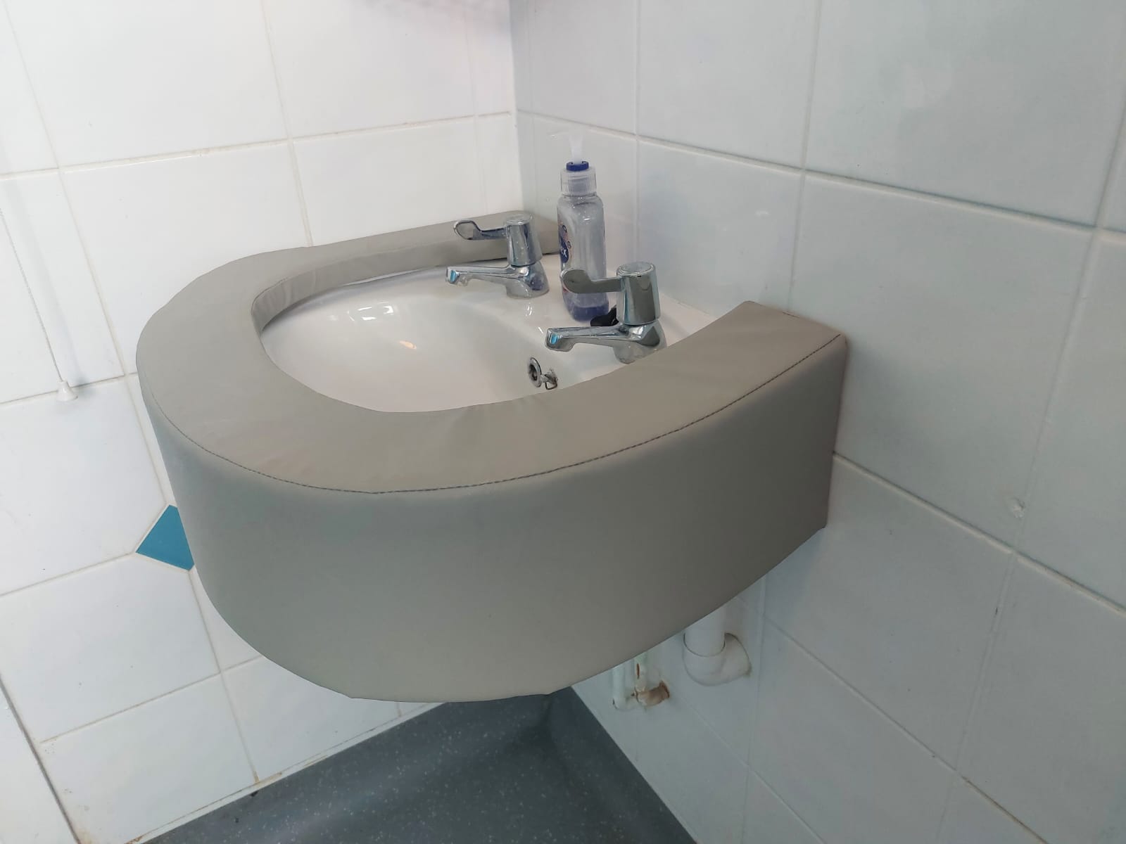 Sink Padding - Image 2
