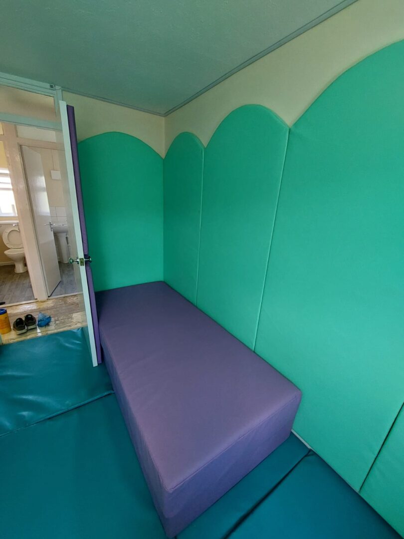 Lollipop safety padding for bedrooms