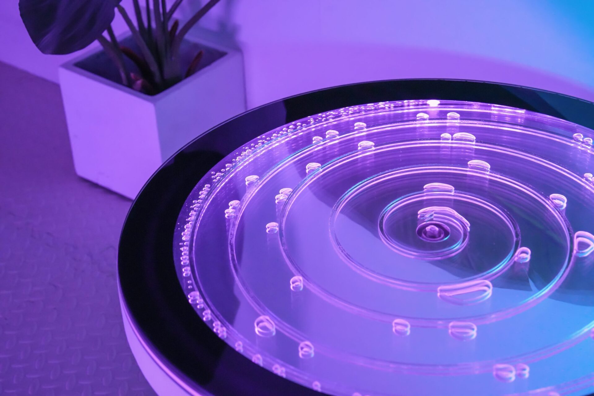 Maze Bubble Table - Image 2