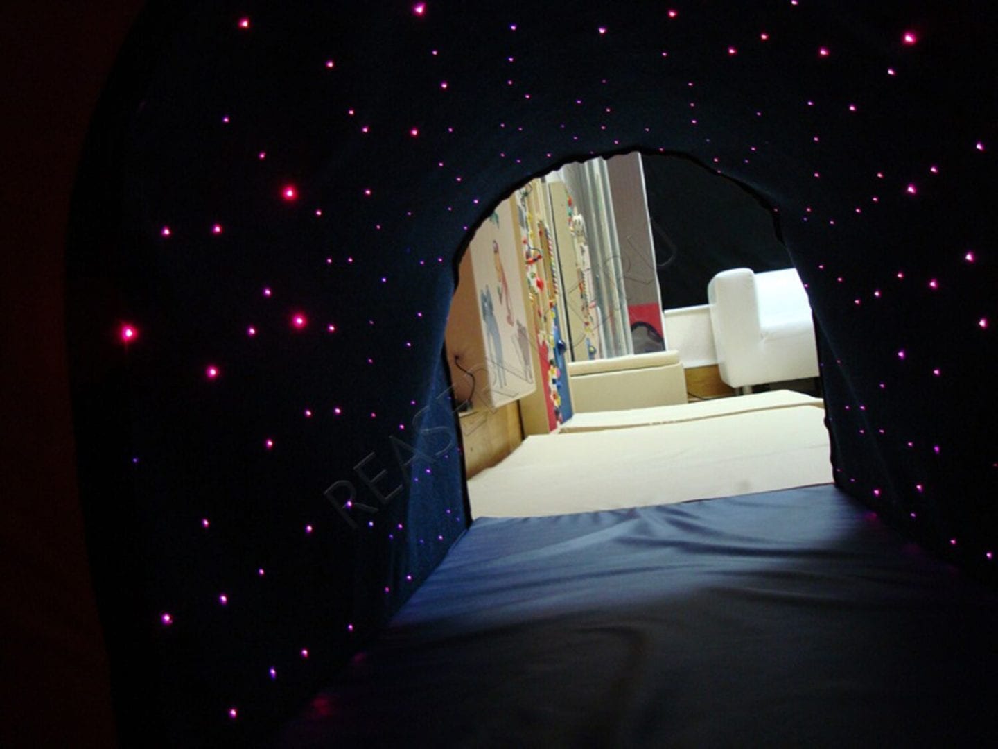 Fibre Optic Hideout Den - Image 3